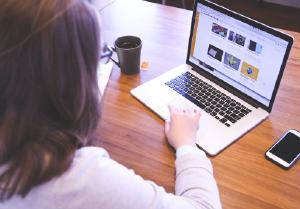 woman with laptop